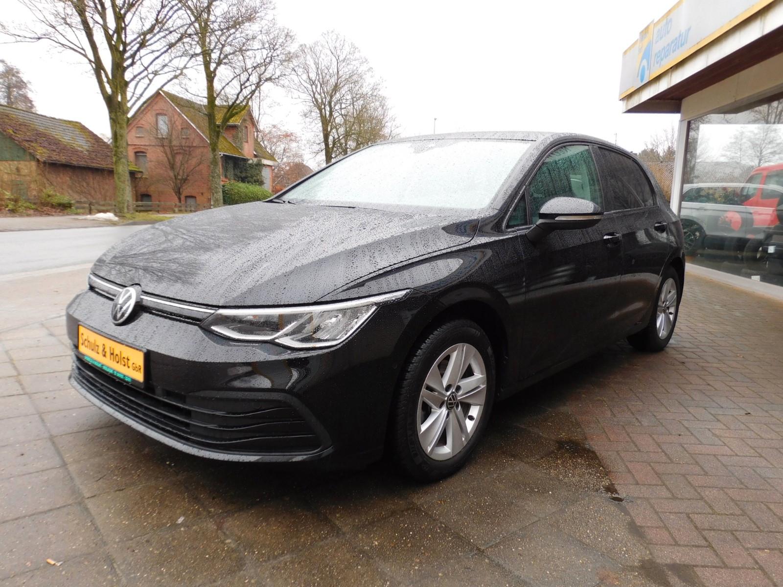 Volkswagen Golf VIII Lim. Life Garantie NAVI SHZ GJR LED