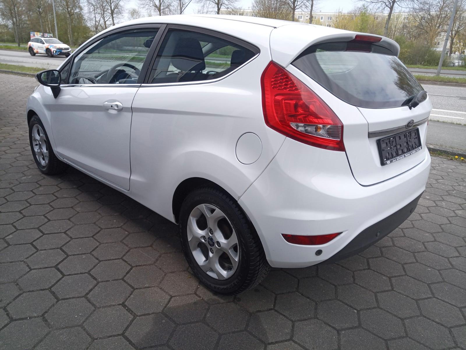 Ford Fiesta Titanium/HU neu
