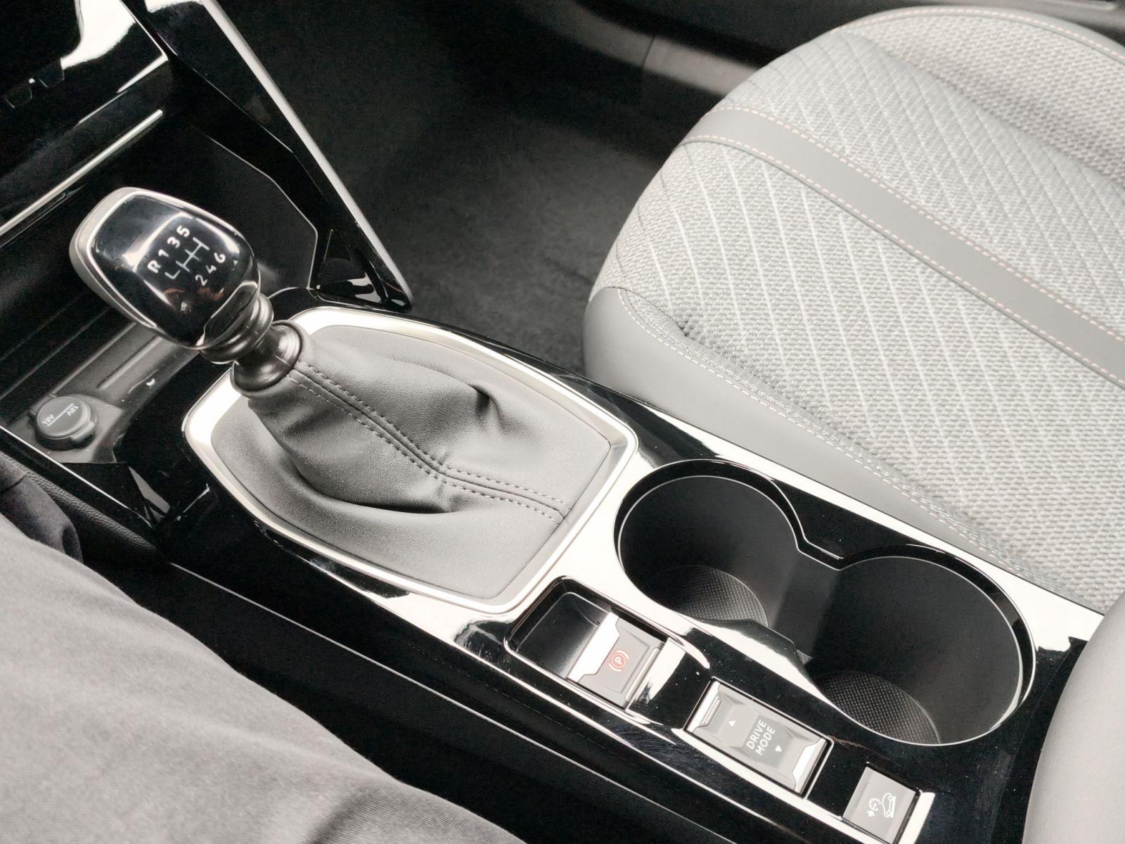 Peugeot 2008 Allure 100 Deutsches Fahrzeug Fast Vollauss