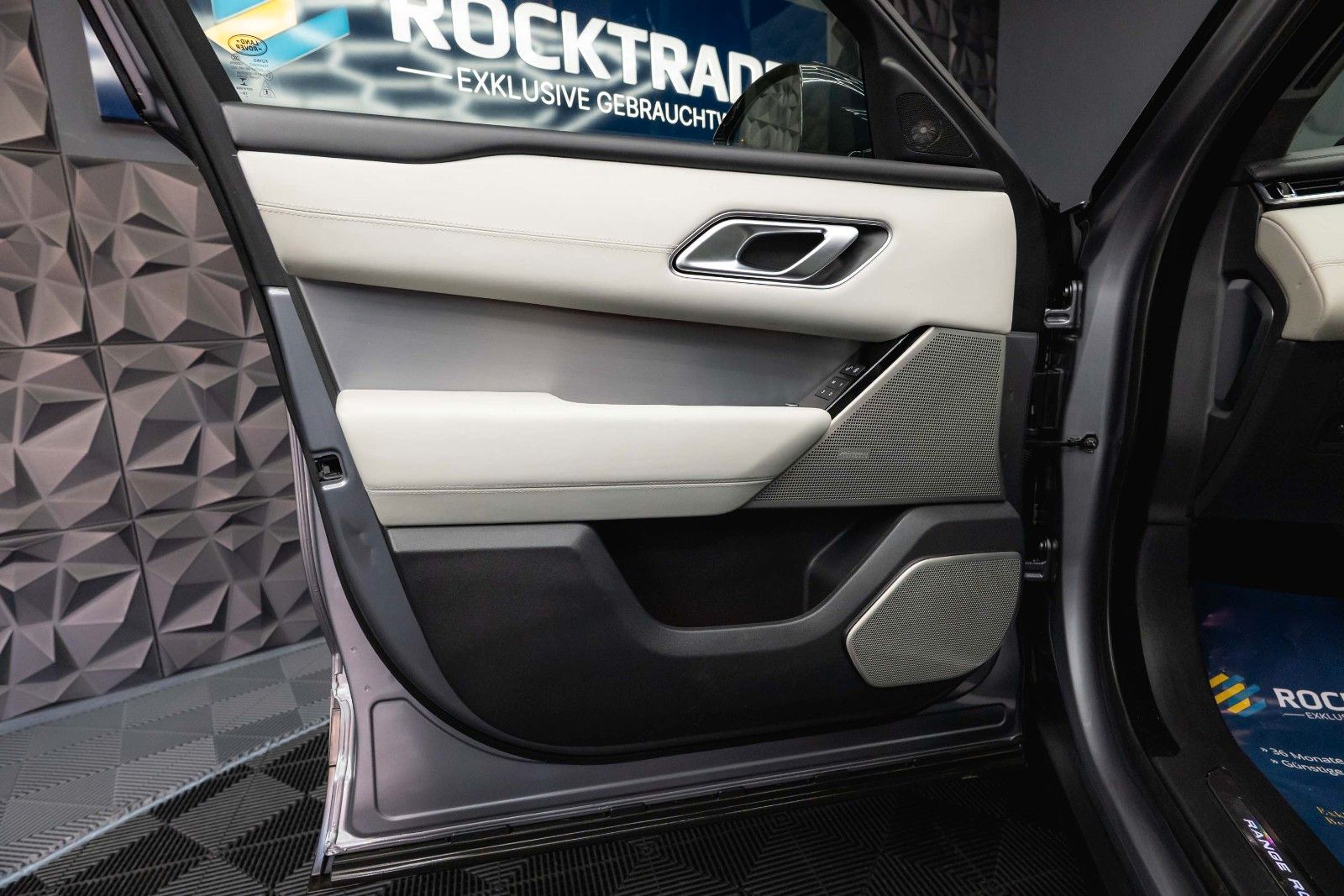 Fahrzeugabbildung Land Rover Velar SV Autobiography Dynamic Edition *ACC*19%*
