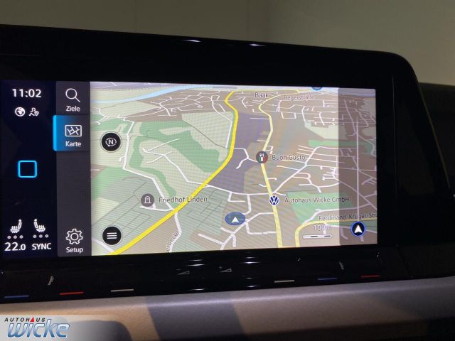 Golf VIII 2.0 TDI DSG Life NAVI KLIMA PDC LED