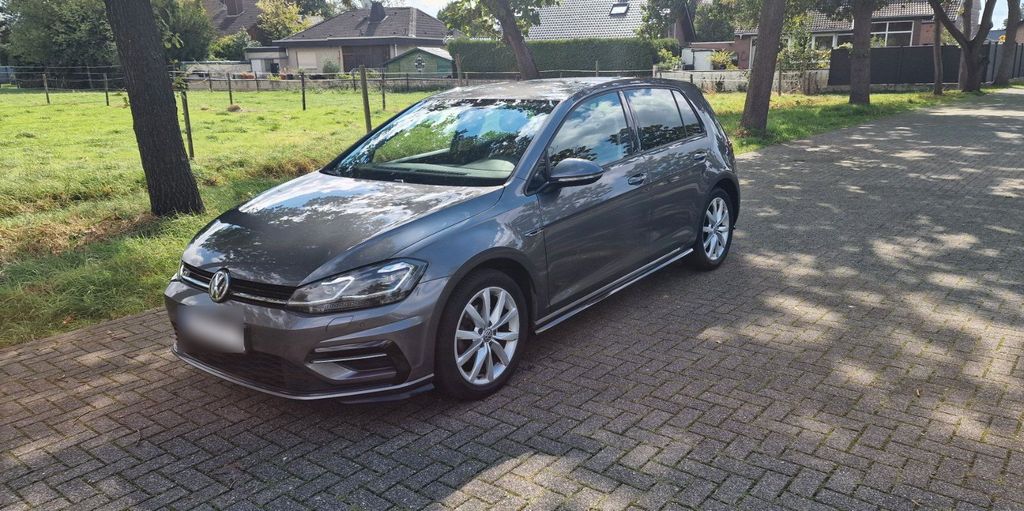 Image of Volkswagen Golf
