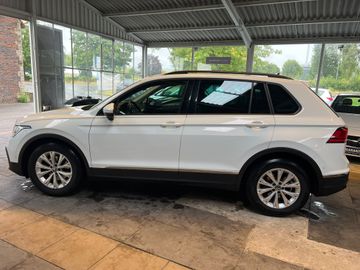 Volkswagen Tiguan - 5