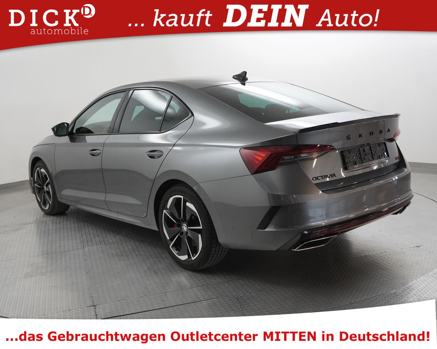 Fahrzeugabbildung SKODA Octavia 2.0 TSI RS COLUM+MATR+KAM+VIRTU+HEAD+ACC
