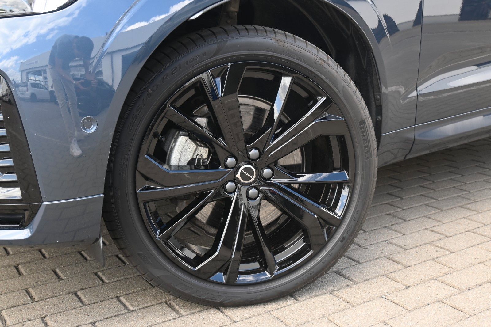 Fahrzeugabbildung Volvo XC60 T8 RC AWD Plus Black Edition*360*Facelift