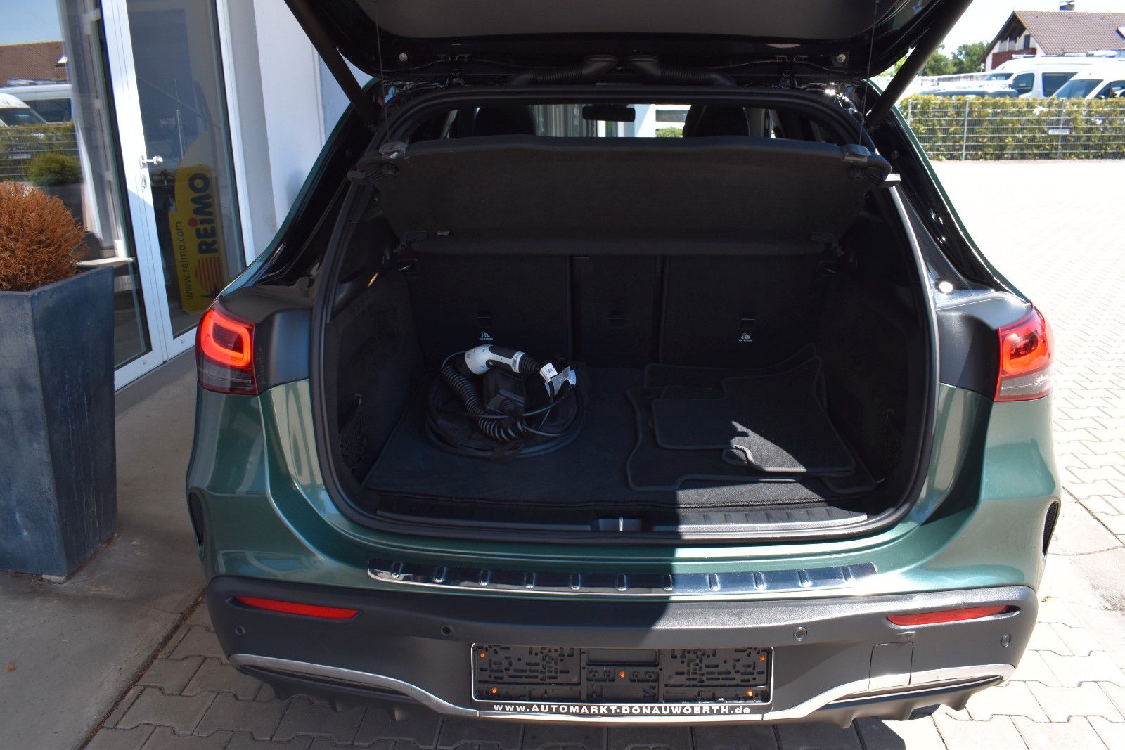 Mercedes-Benz EQA 250 AMG Line Navi PanoDach AHK Sitzhzg foto 16