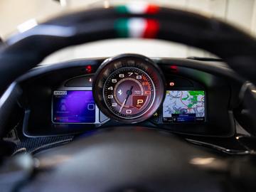2021 Ferrari GTC4LUSSO — миниатюра 29