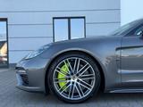 Porsche Panamera Turbo S E-Hybrid/ENTERTAIMENT2xDVD/PANO - Porsche Panamera Turbo mit Hybrid-Antrieb (Benzin/Elektro)