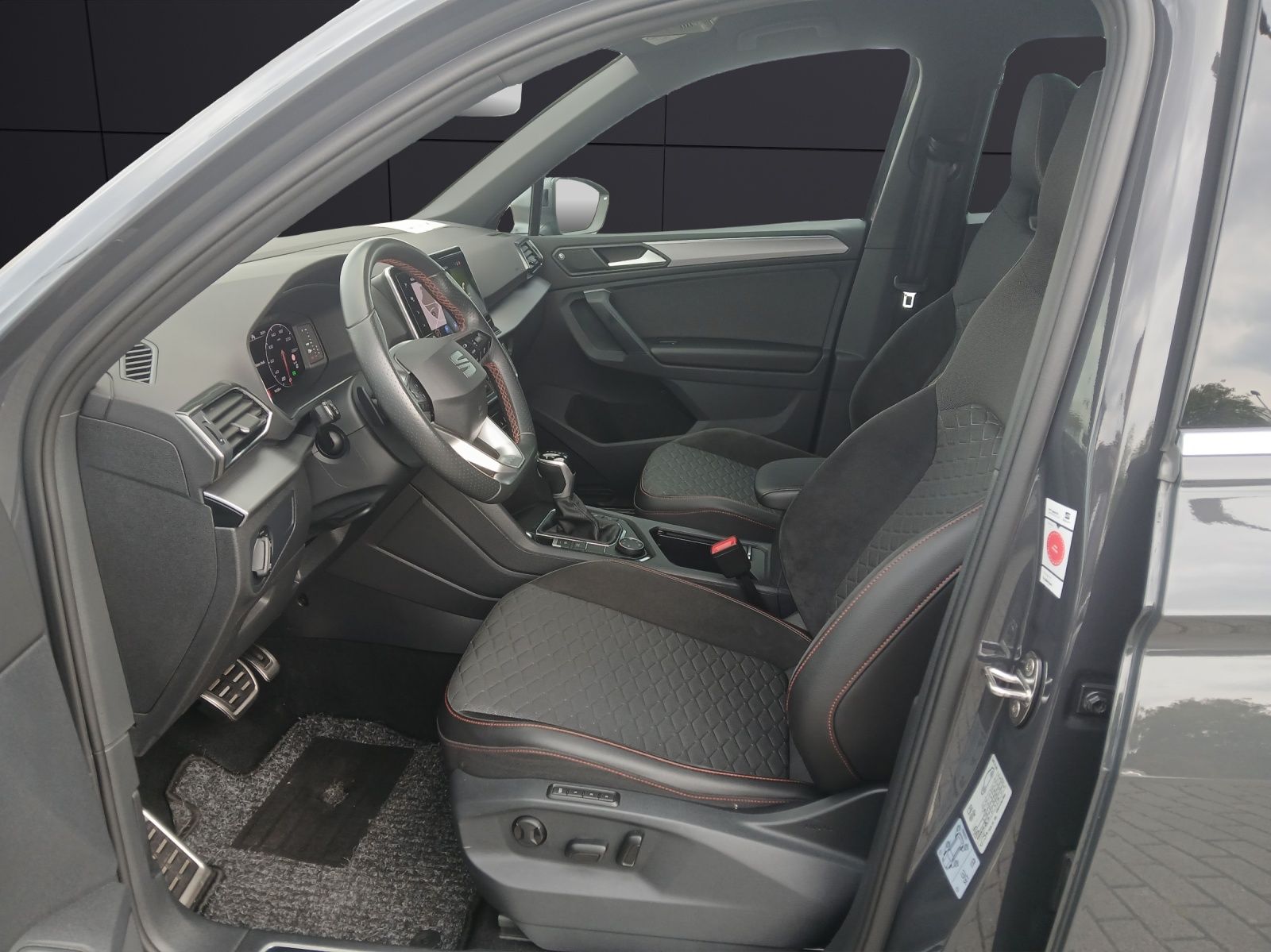 Fahrzeugabbildung SEAT Tarraco TDI FR-Line DSG 4Drive STH LED Navi AID