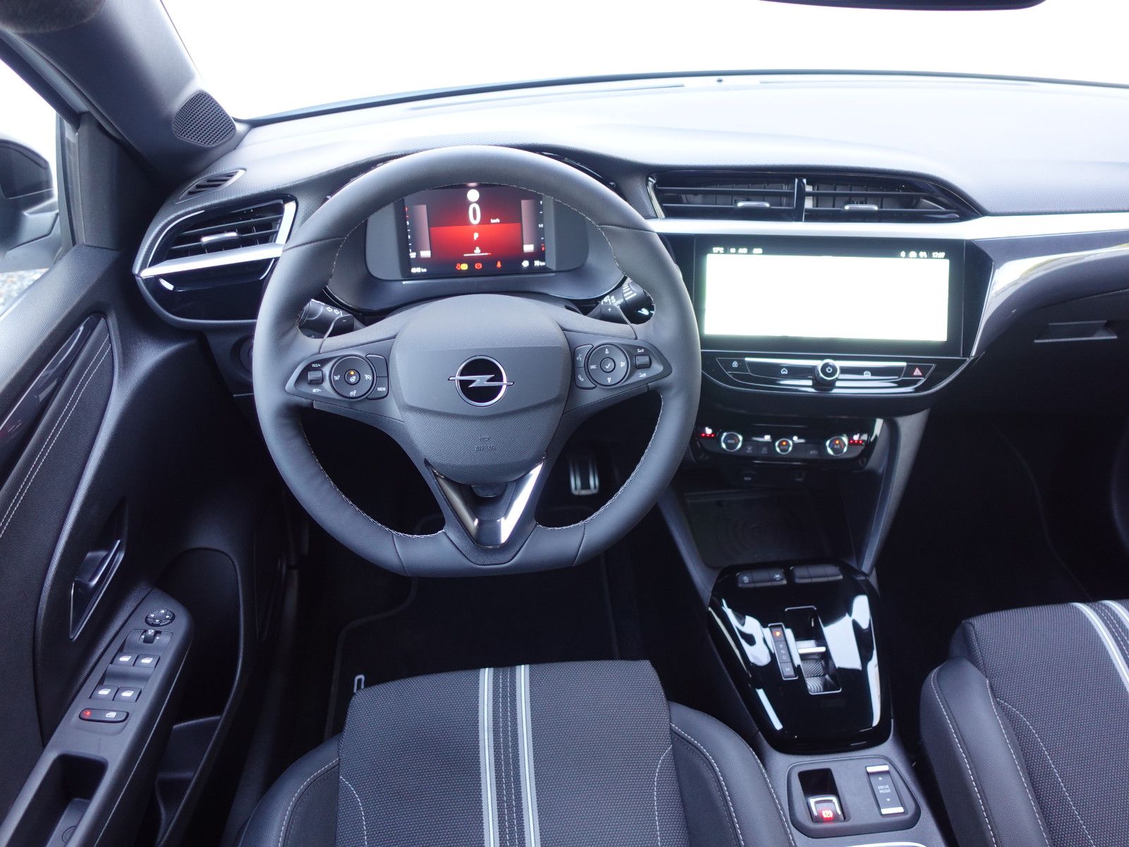 Fahrzeugabbildung Opel Corsa GS 1.2T AUTOMATIK,Navi,Kamera,Sitzhzg,Allw