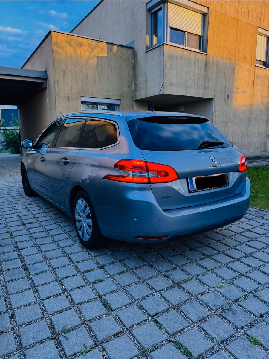 Peugeot 308 2014 — photo 5