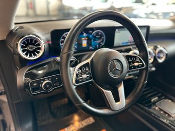 Mercedes-Benz CLA 220 d 4Matic *Multibeam*AHK*LED*Navi*