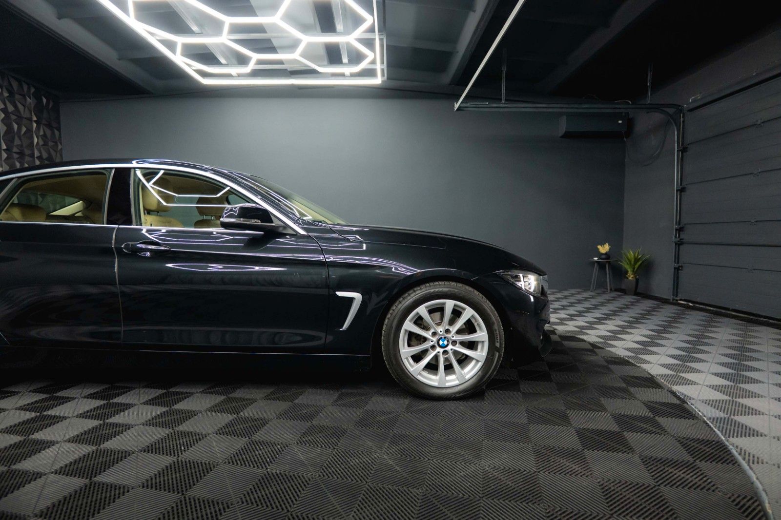 Fahrzeugabbildung BMW 420i Gran Coupé LCI Advantage | LED | Leder