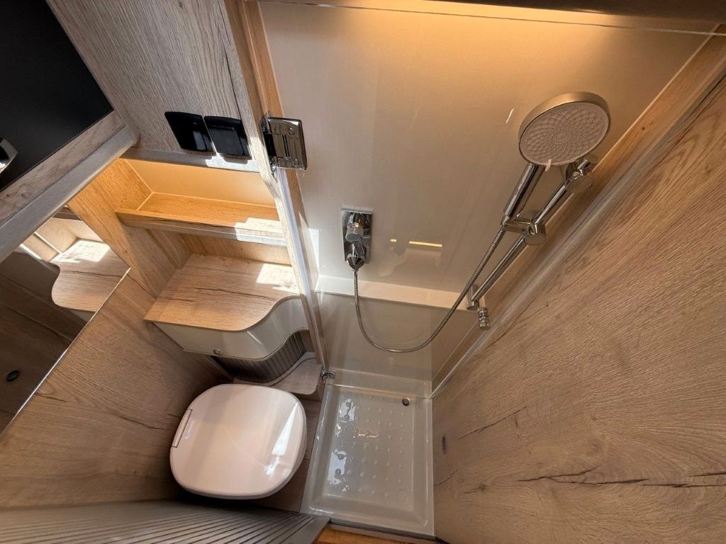 Fahrzeugabbildung MegaMobil SPORT 640 Hubbett-Solar-Lithium-TV-Autom....