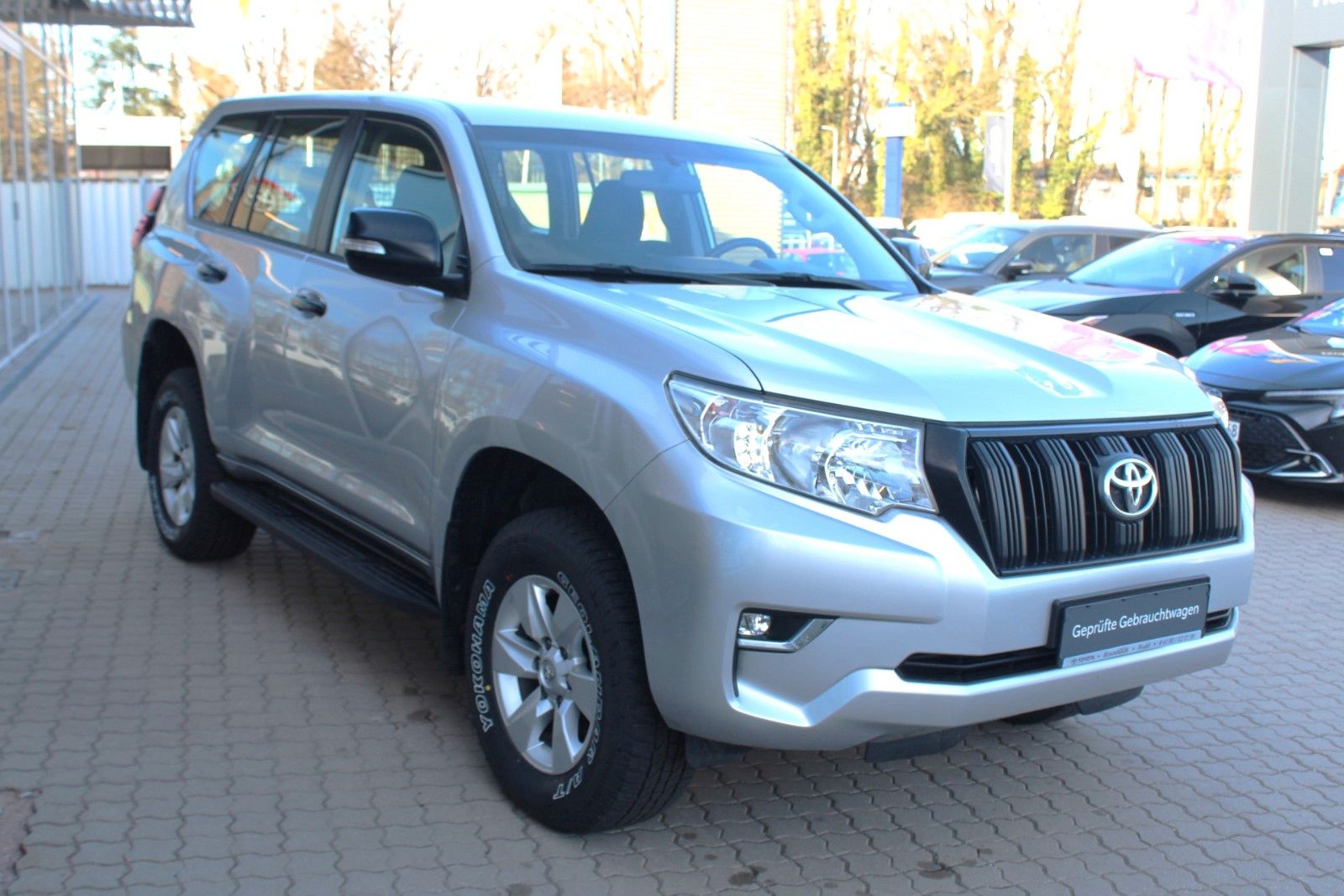 Toyota Land Cruiser Basis 2.8 Automatik*4x4*AHK*PDC*GJR foto 8