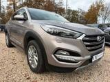 Hyundai Tucson Style 4WD AHK*Kamera*Tempo*Navi*1.Hand - Hyundai TUCSON mit Diesel-Antrieb: Geländewagen, Automatik