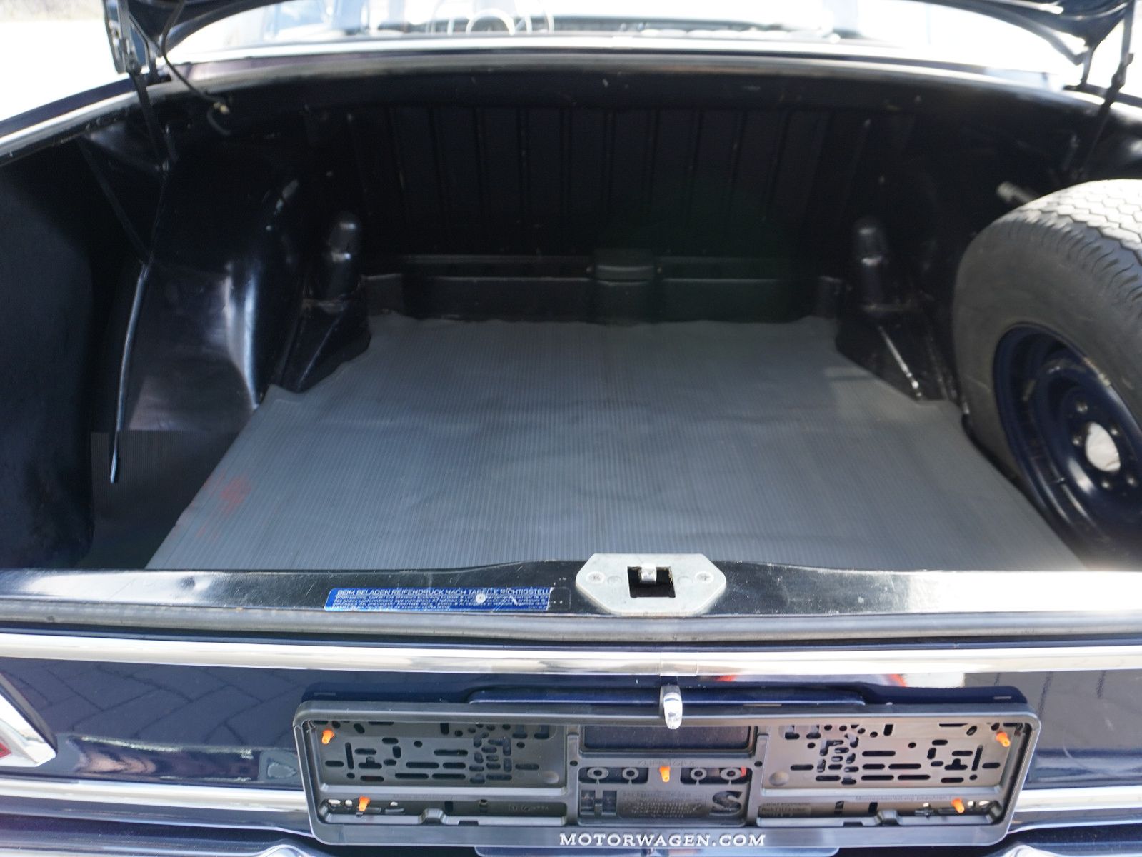 Fahrzeugabbildung Mercedes-Benz 200