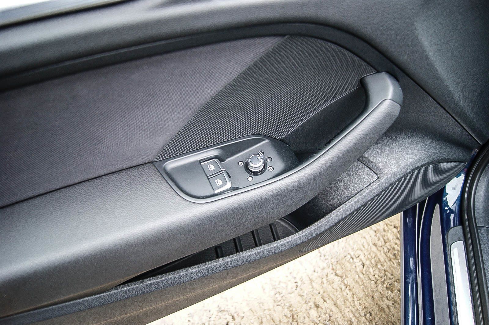 Fahrzeugabbildung Audi A3 30 TFSi SPORT S-tronic XENON NAVIGATION PDC