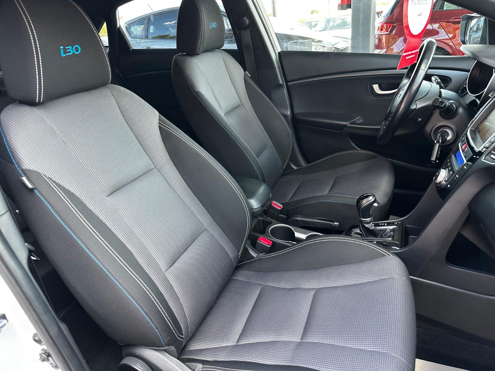 Hyundai i30 blue Passion Plus "KAMERA"NAVI"SHZ"LHZ"