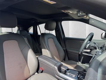 صورة مصغرة 16 لـ 2021 Mercedes-BENZ EQA