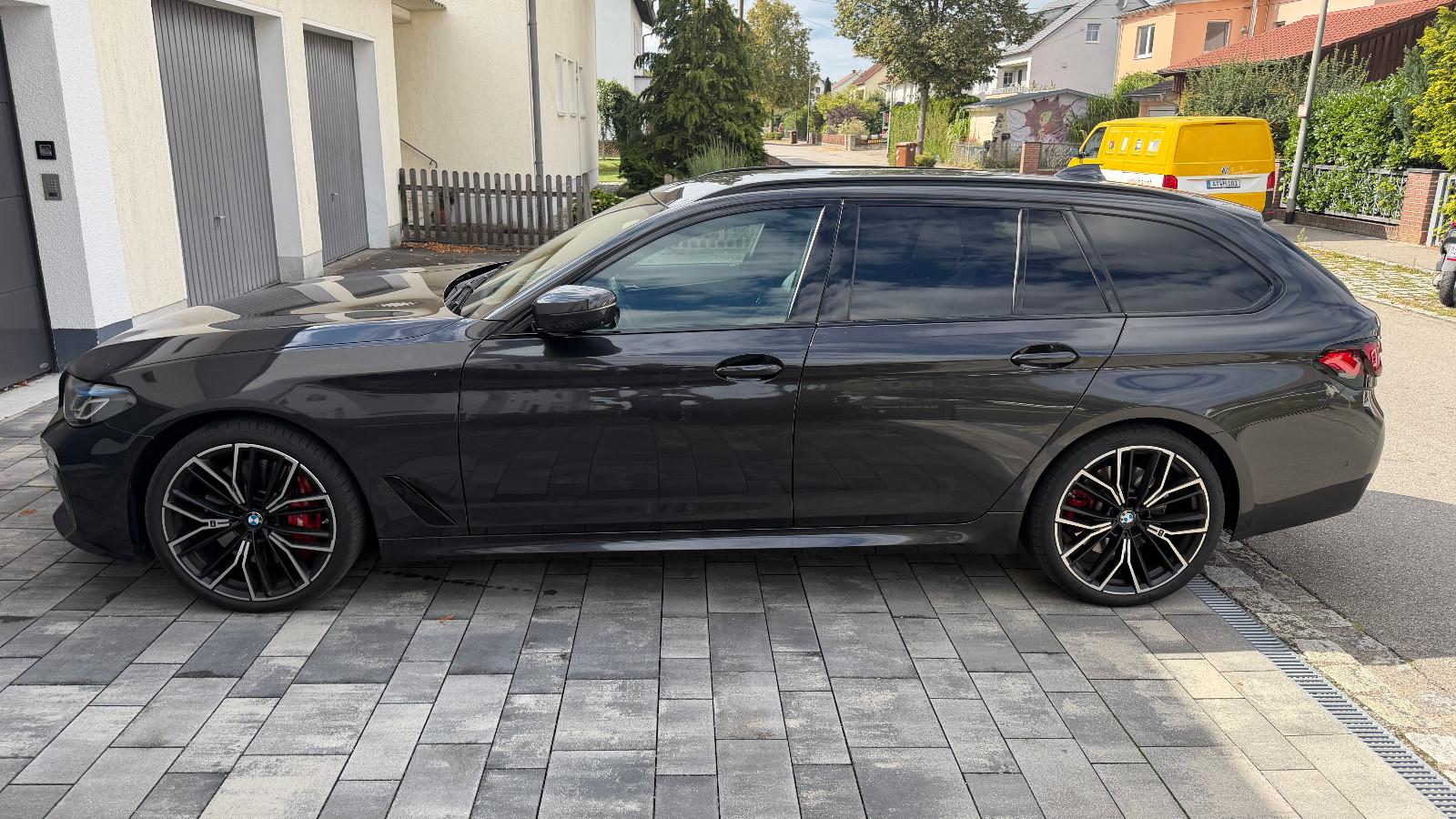 BMW d xDrive M Sport*LASER/HUD/360/AHK/Service-Inklu