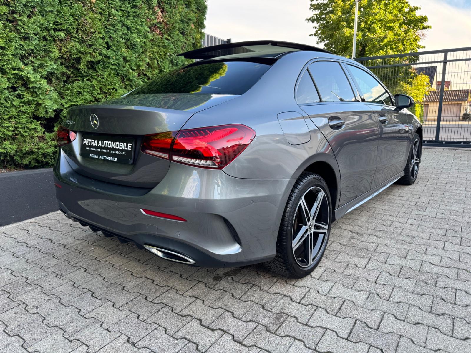 Mercedes-Benz A 250 e AMG LINE Limo PANO KAMERA STANDHEIZUNG