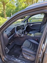 Volkswagen Touareg 3.0 V6 TDI 210kW 4MOT Tiptr. R-Line ... - VW Touareg Gebrauchtwagen in Bremen