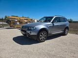 BMW X3 3.0d - wenig km, TÜV und Service neu!