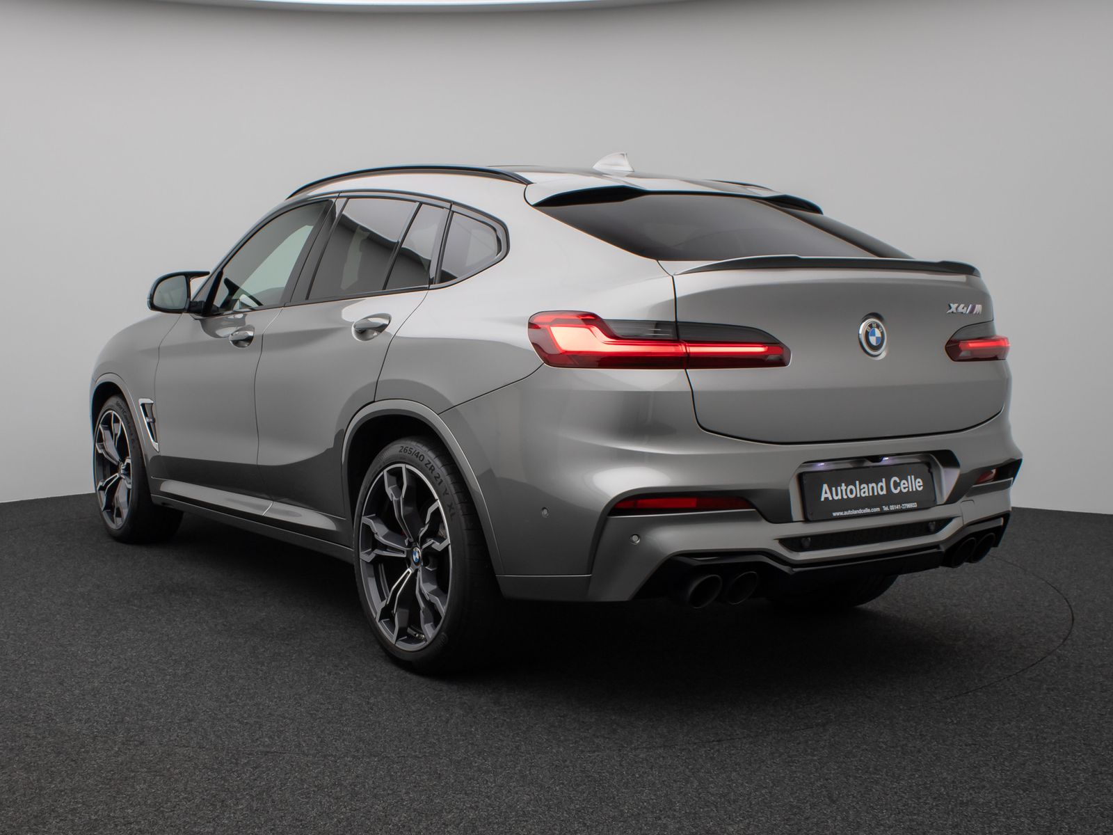 Fahrzeugabbildung BMW X4 M Panorama 360°HUD H/K TV DispKey