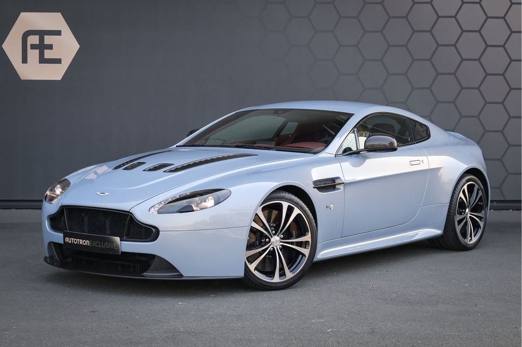 Aston Martin V12 Vantage