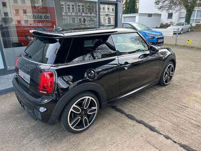 Fahrzeugabbildung MINI Cooper S John Cooper Works+Navi+18 Zoll+Panorama