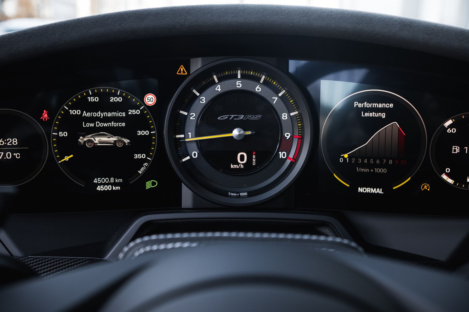 Fahrzeugabbildung Porsche 992/911 GT3 RS-PTS maritime-Lift-Weissach-PCCB