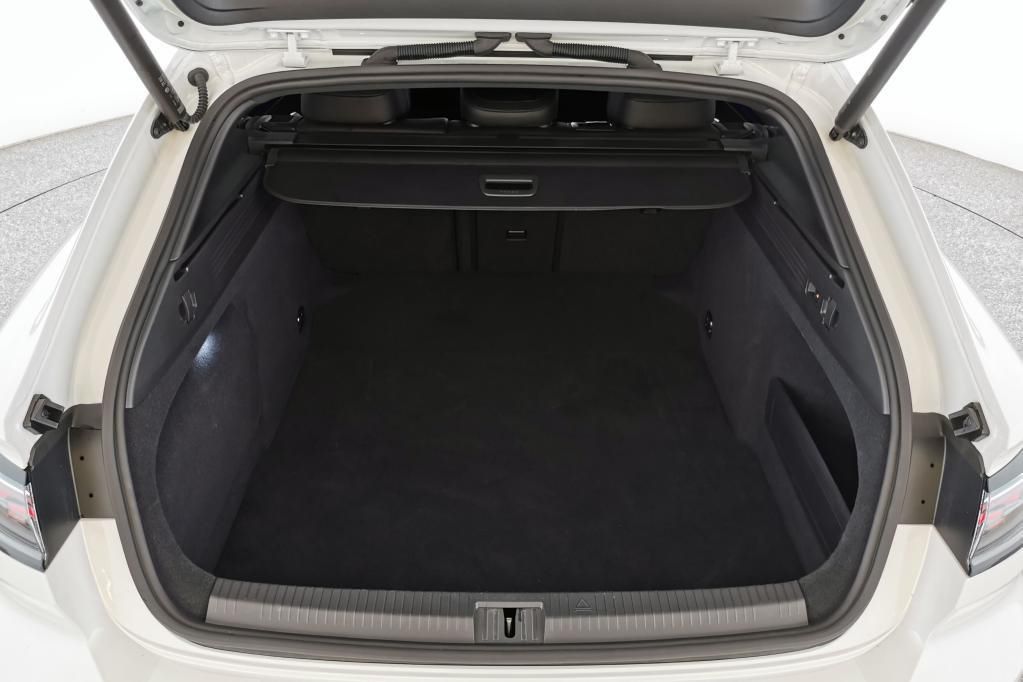 Volkswagen Arteon R SB 4M 2.0 FSI 235kW AHK*RFK*PDC*NAV