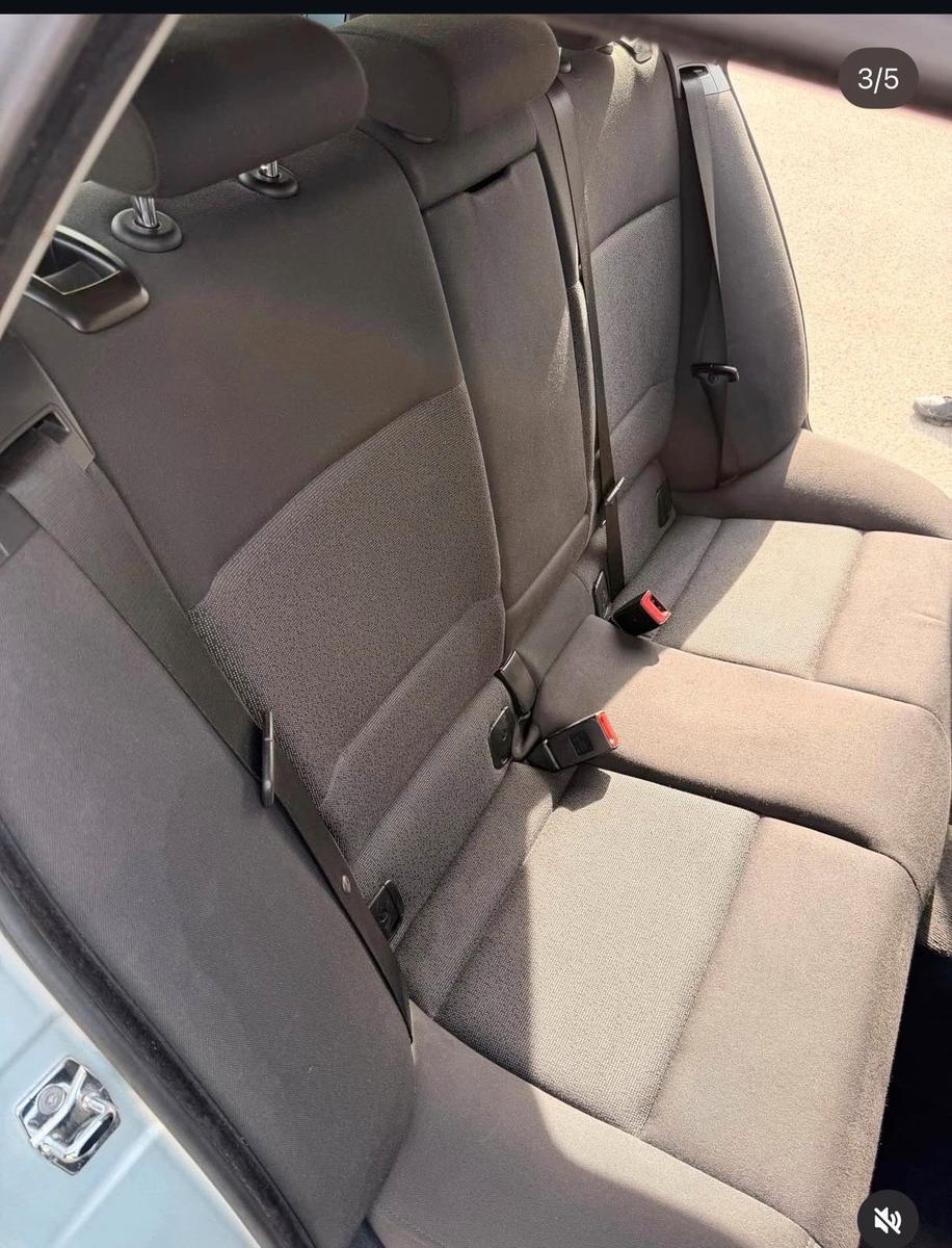 BMW M4 2006 — interior