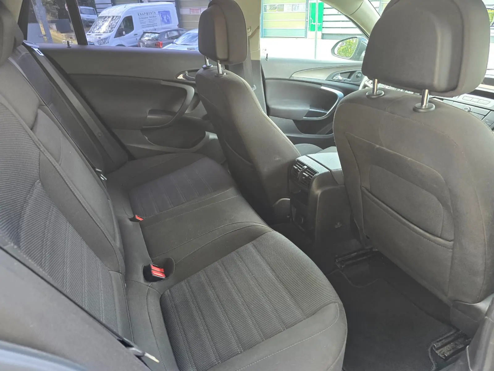 Opel Insignia 2009 — photo 8