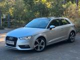 Audi A3 2.0 TDI S line Sportpaket *GSD*XENON*SHZ*PDC* - Audi A3 Limousine Line sportpaket mit Diesel-Antrieb
