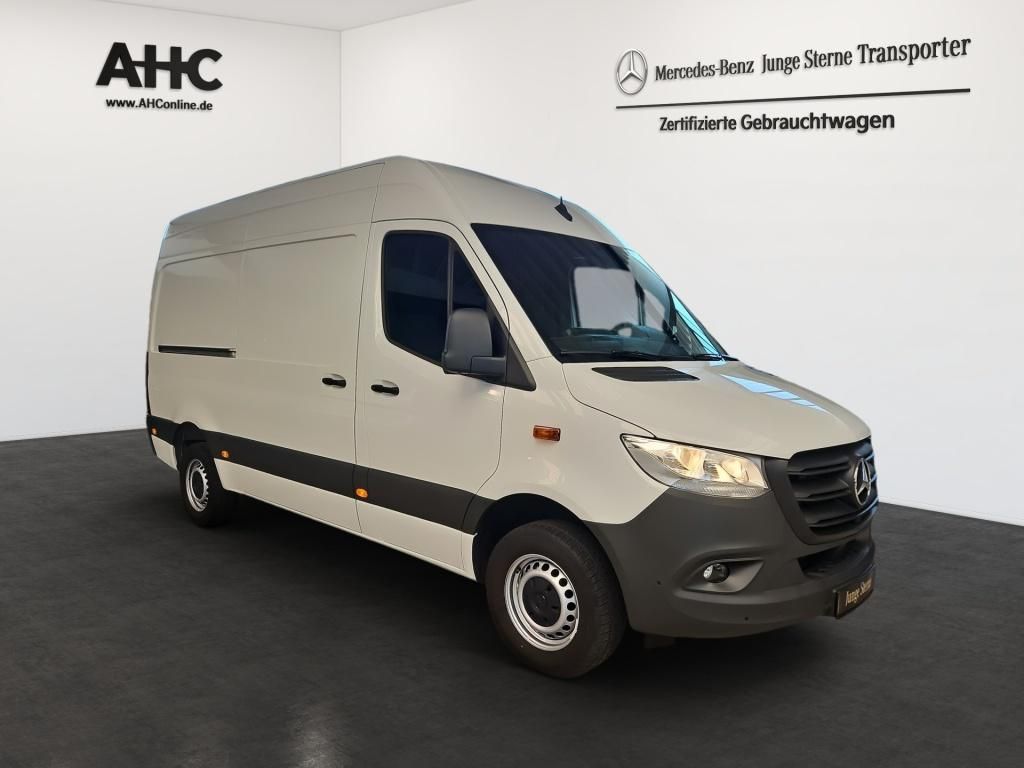 Fahrzeugabbildung Mercedes-Benz Sprinter 317 Kasten L2H2 SHZ 360° Navi Schwings.