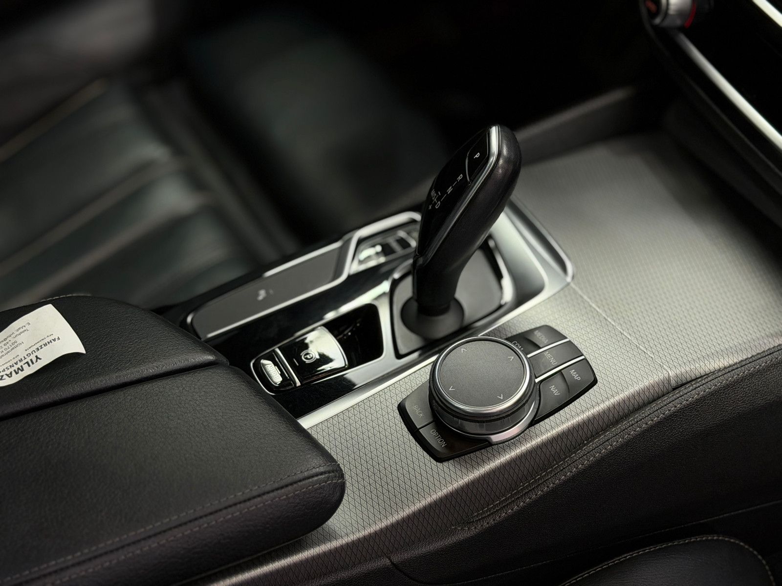 Fahrzeugabbildung BMW 540i xDrive Touring M Sport |AHK|HuD|HiFi|PANO