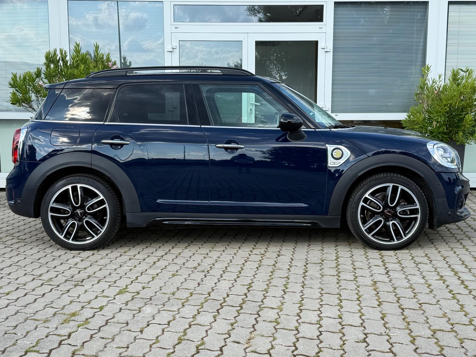 MINI Countryman Cooper SE ALL4 JCW*LED*Navi*Panorama*