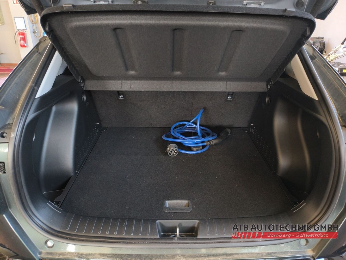 Fahrzeugabbildung Hyundai KONA Elektro Trend 65,4kWh 99,3% SOH Navi LED AC