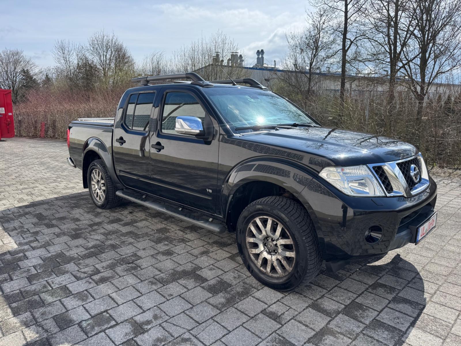 Nissan Navara Pickup Double Cab LE V6 4x4 LB