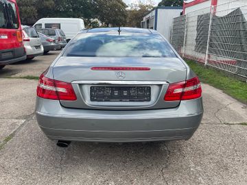 Mercedes E 250 - 5