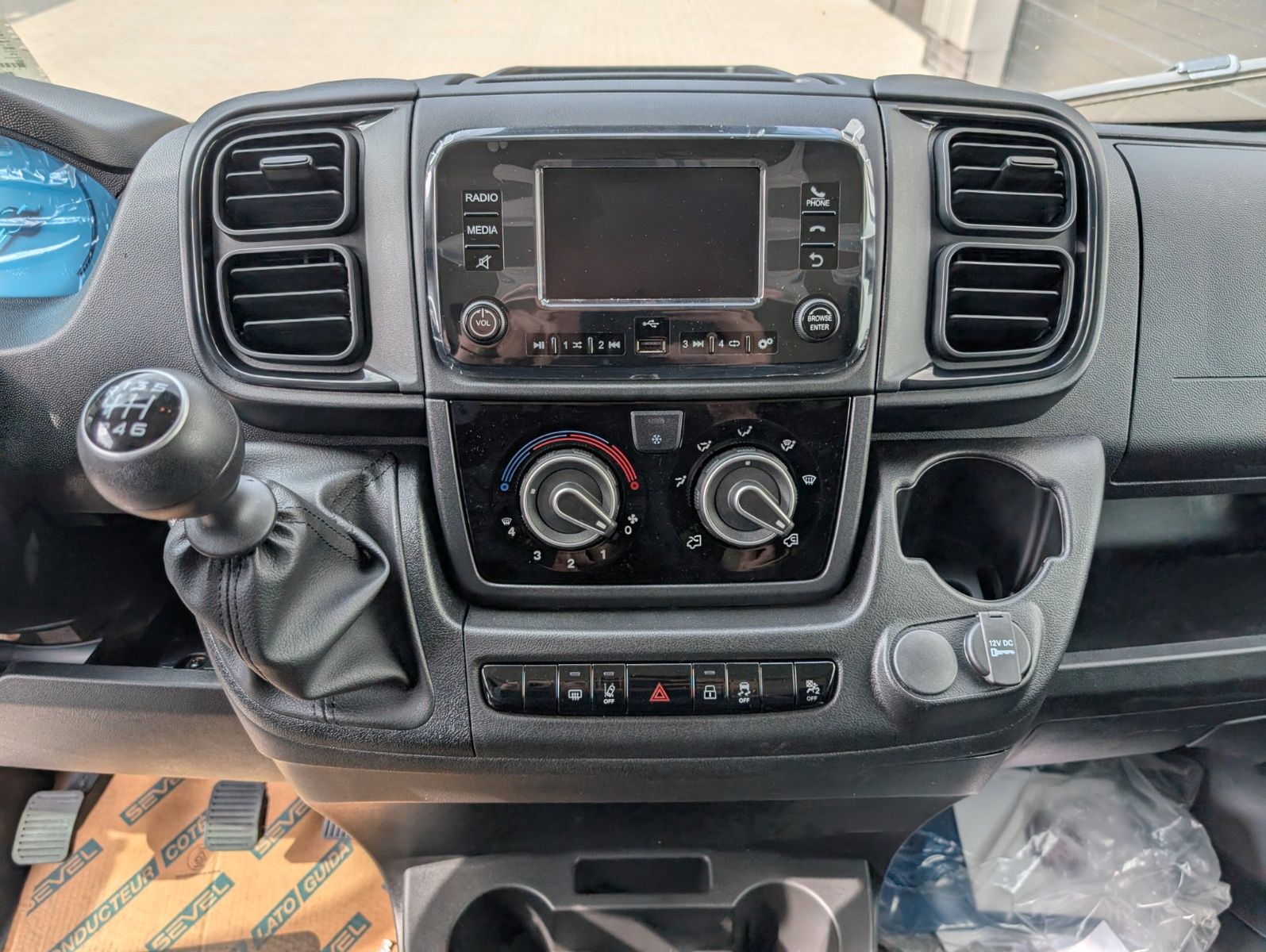 Fahrzeugabbildung Fiat Ducato Kastenwagen 28 L2H1 120 Multijet Flach
