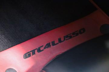 2018 Ferrari GTC4LUSSO — миниатюра 11
