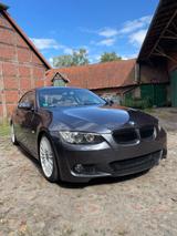 BMW 325i Coupé 3.0 M Paket - BMW 325 mit Benzin-Antrieb: Coupé, 325i M Paket