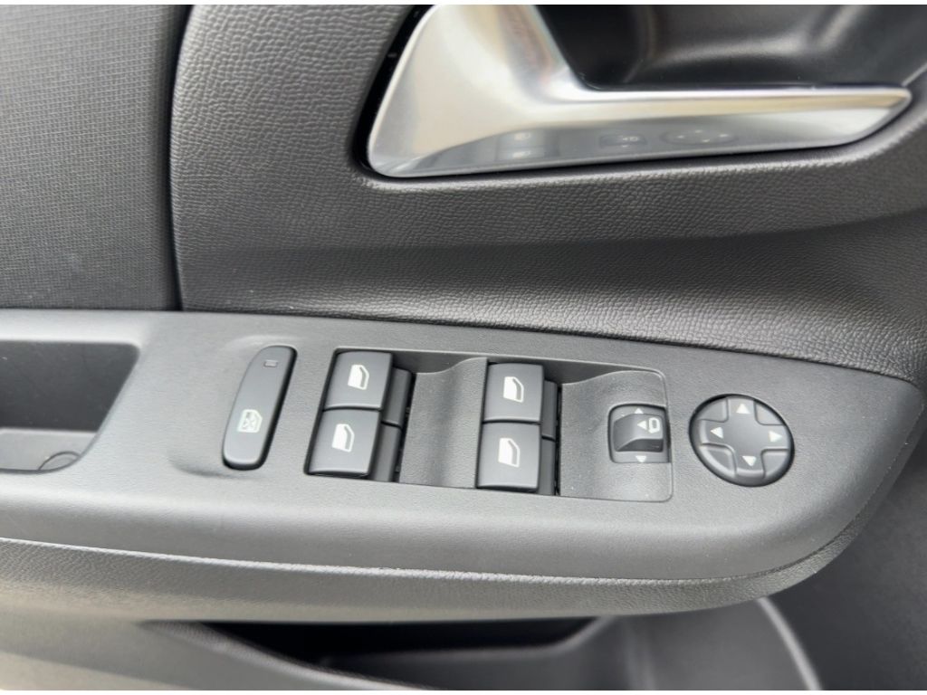 Fahrzeugabbildung Opel Corsa ALLWETTER RÜCKFAHRKAMERA TECHPAKET KOMFO