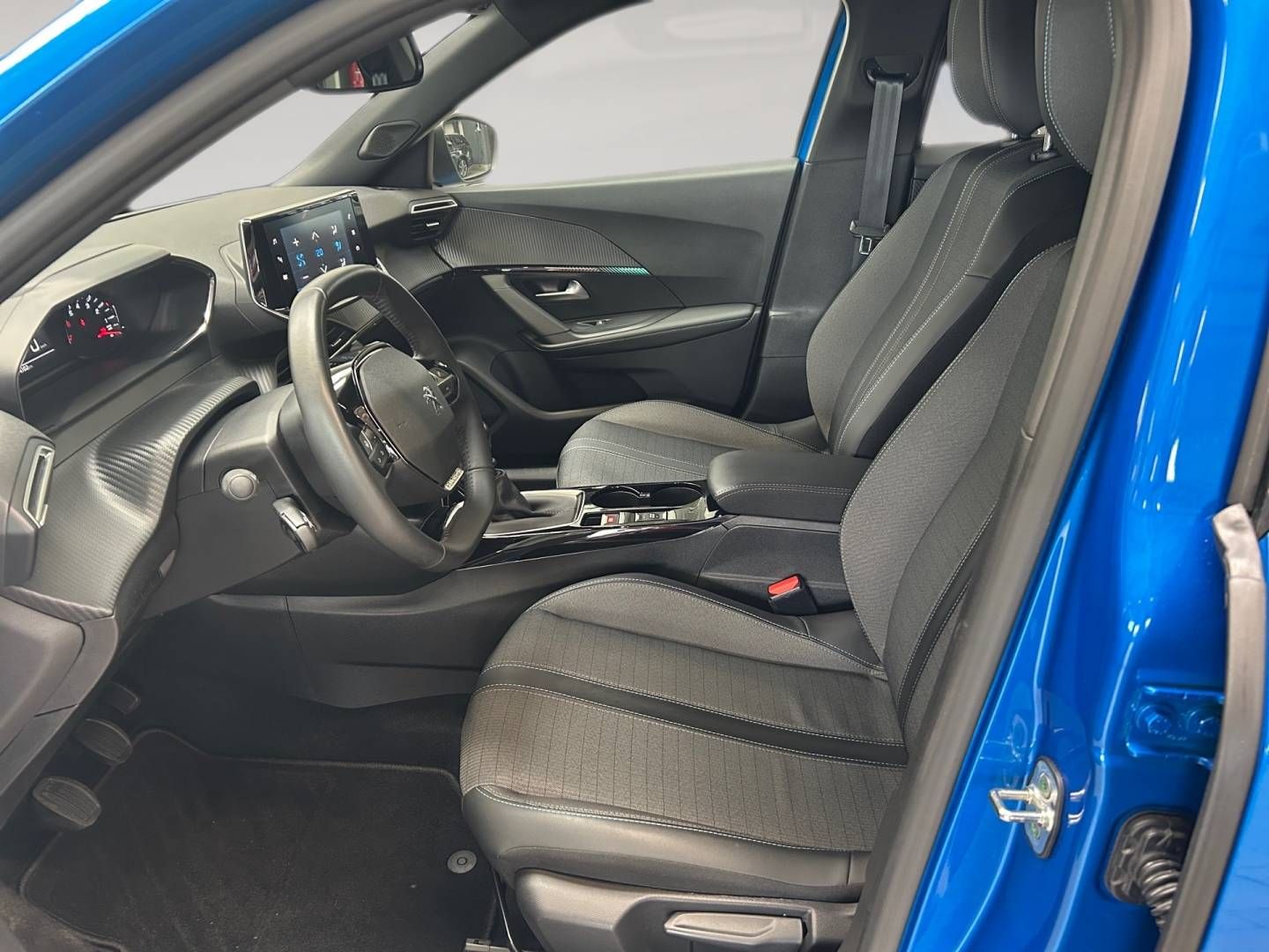 Fahrzeugabbildung Peugeot 2008 PureTech 130 1.2
