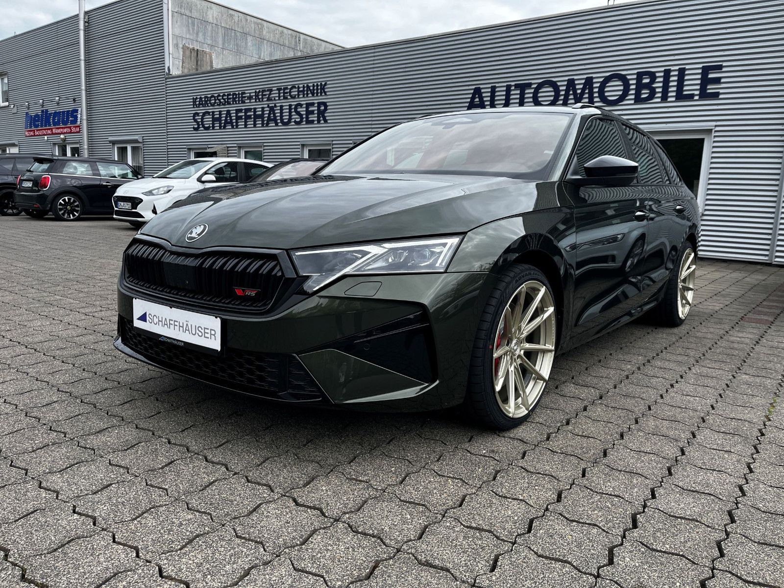 Fahrzeugabbildung SKODA Octavia Combi 2.0 TSI 239kW RS ABT PAN KAM 19"