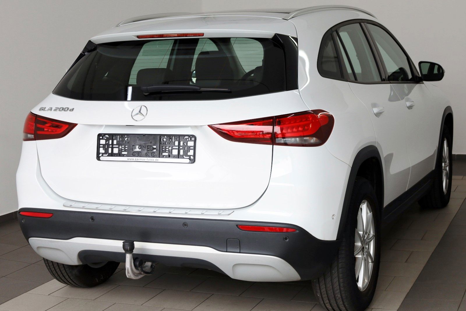 Fahrzeugabbildung Mercedes-Benz GLA 200 d,T.Leder,Navi,LED,Kamera,ACC,Panor.,AHK