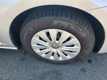 Volkswagen Golf - 5